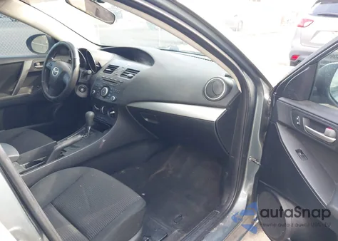 2012 Mazda Mazda3 I Sport из США, поврежденный, VIN JM1BL1UF8C1558391